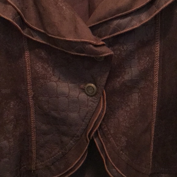 🧵 Brown Ruffle Blazer - Picture 3 of 5